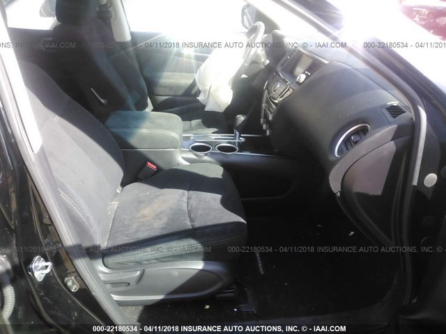 5N1AR2MNXEC660558 - 2014 NISSAN PATHFINDER S/SV/SL/PLATINUM 黑色 照片 5