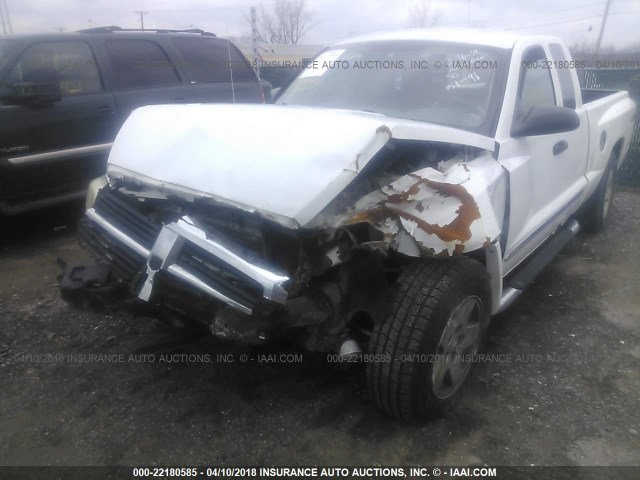 1D7HW42K45S253623 - 2005 DODGE DAKOTA SLT WHITE photo 6