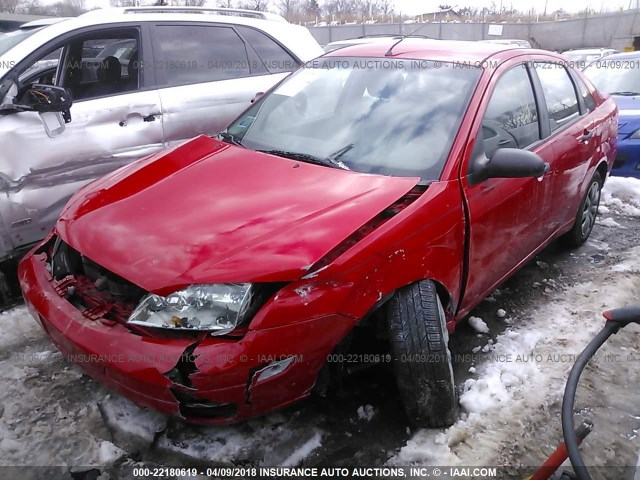 1FAFP34N37W274156 - 2007 FORD FOCUS ZX4/S/SE/SES RED photo 2