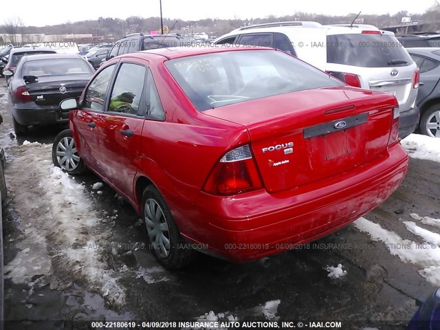 1FAFP34N37W274156 - 2007 FORD FOCUS ZX4/S/SE/SES RED photo 3