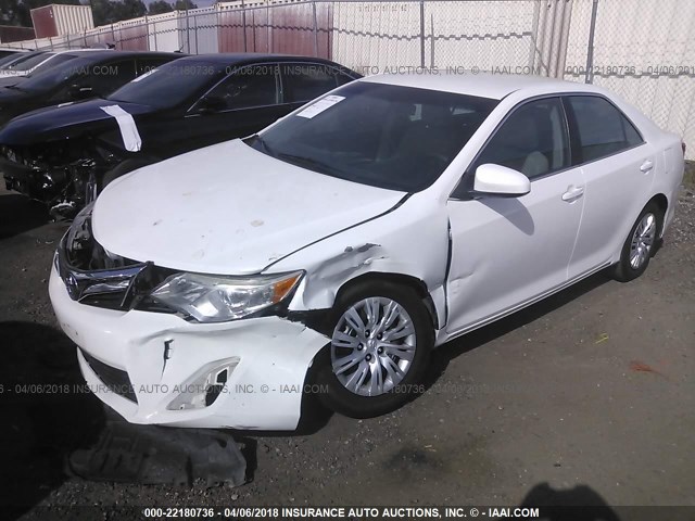 4T4BF1FK7ER343492 - 2014 TOYOTA CAMRY L/SE/LE/XLE 白色 照片 2