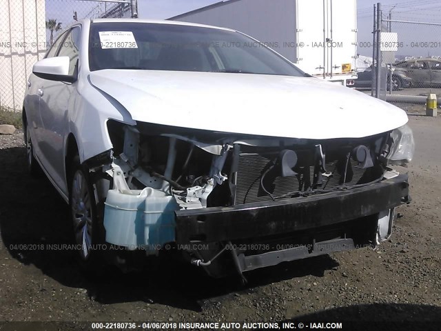 4T4BF1FK7ER343492 - 2014 TOYOTA CAMRY L/SE/LE/XLE 白色 照片 6