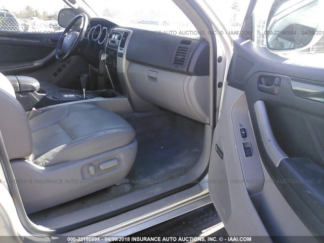 JTEBT17R830005554 - 2003 TOYOTA 4RUNNER LIMITED SILVER photo 5