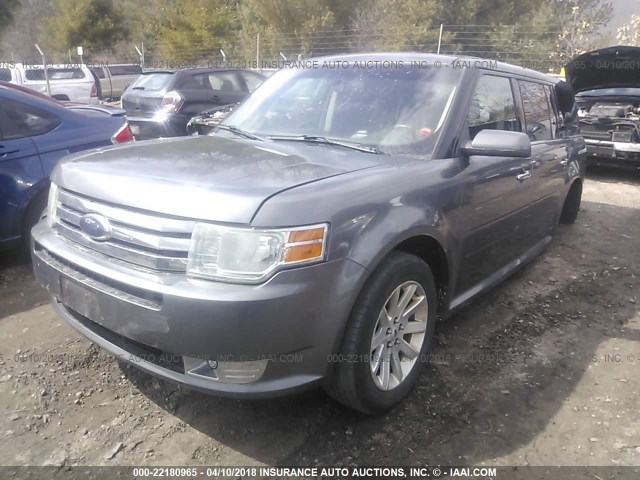 2FMEK62C79BA62741 - 2009 FORD FLEX SEL GRAY photo 2