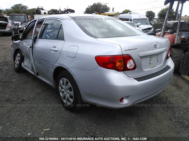 JTDBL40EX99044860 - 2009 TOYOTA COROLLA LE/XLE SILVER photo 3