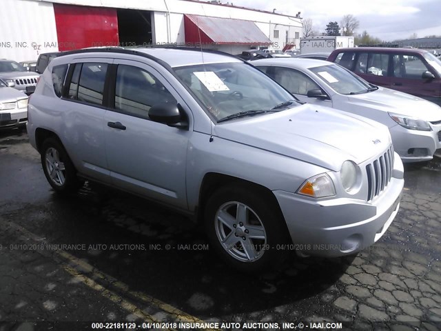 1J8FF47W07D133329 - 2007 JEEP COMPASS SILVER photo 1