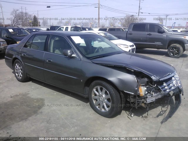 1G6KD57Y18U176620 - 2008 CADILLAC DTS GRAY photo 1