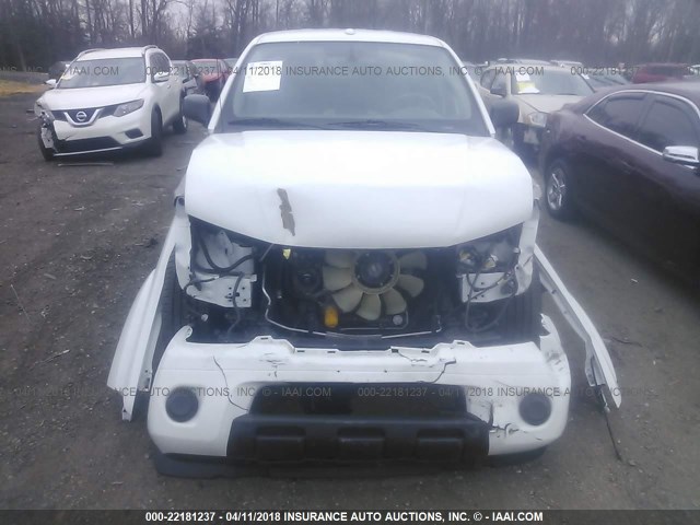 1N6AD0EV0HN747722 - 2017 NISSAN FRONTIER S/SV/SL/PRO-4X WHITE photo 6