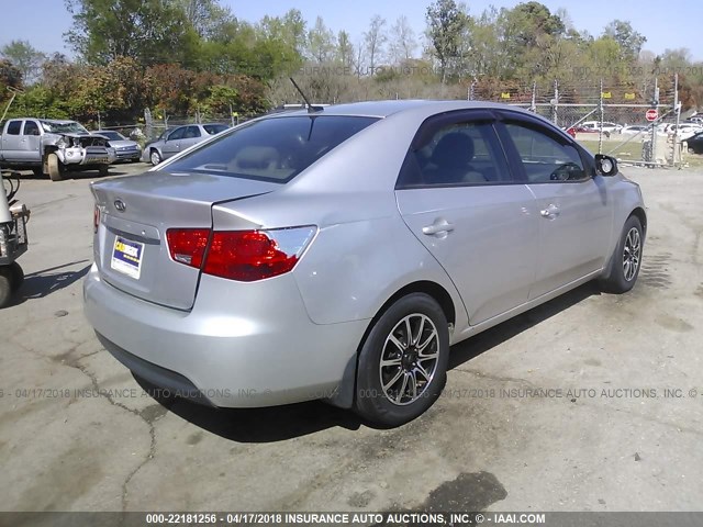 KNAFT4A26C5505635 - 2012 KIA FORTE LX SILVER photo 4