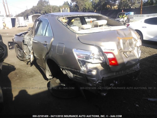 4T1BK46K48U570733 - 2008 TOYOTA CAMRY LE/XLE/SE ოქროსფერი ფოტო 3