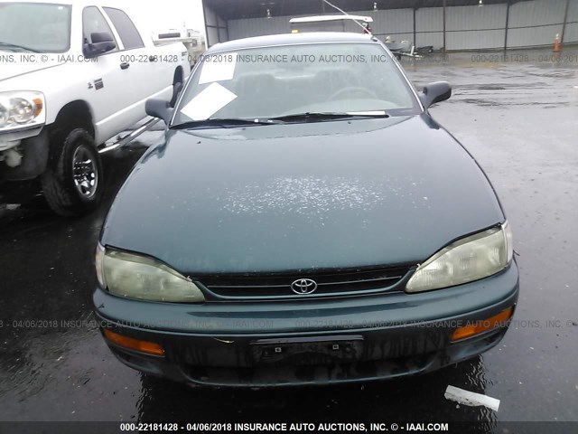 4T1BG12K7TU797493 - 1996 TOYOTA CAMRY DX/LE/XLE GREEN photo 6