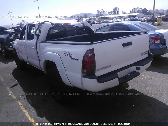 5TEJU62N96Z297282 - 2006 TOYOTA TACOMA DOUBLE CAB PRERUNNER WHITE photo 3