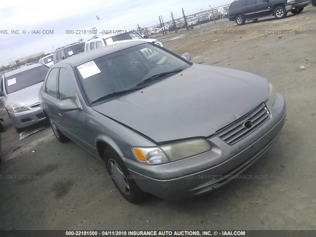 4T1BG22K0XU598877 - 1999 TOYOTA CAMRY CE/LE/XLE 灰色 照片 1