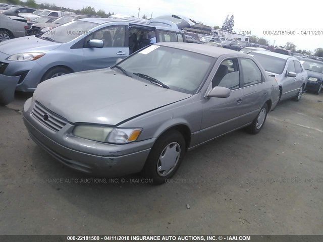 4T1BG22K0XU598877 - 1999 TOYOTA CAMRY CE/LE/XLE 灰色 照片 2