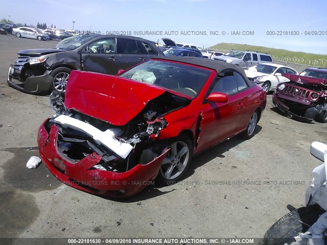 4T1FA38P94U024740 - 2004 TOYOTA CAMRY SOLARA SE/SLE RED photo 2