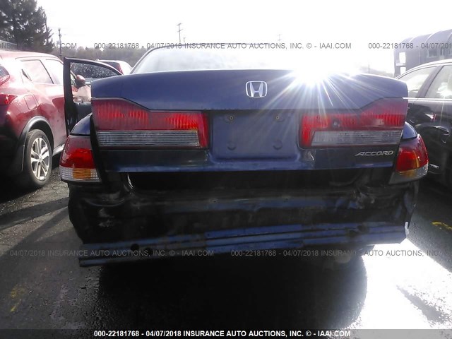 1HGCF86692A026309 - 2002 HONDA ACCORD VALUE Dark Blue photo 6