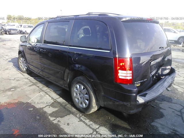 2A4RR4DE9AR172636 - 2010 CHRYSLER TOWN & COUNTRY LX BLACK photo 3