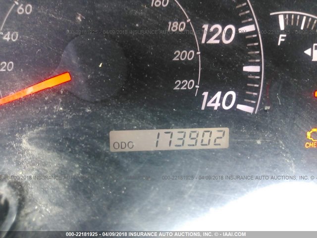 4T1BE32K45U077279 - 2005 TOYOTA CAMRY LE/XLE/SE SILVER photo 7