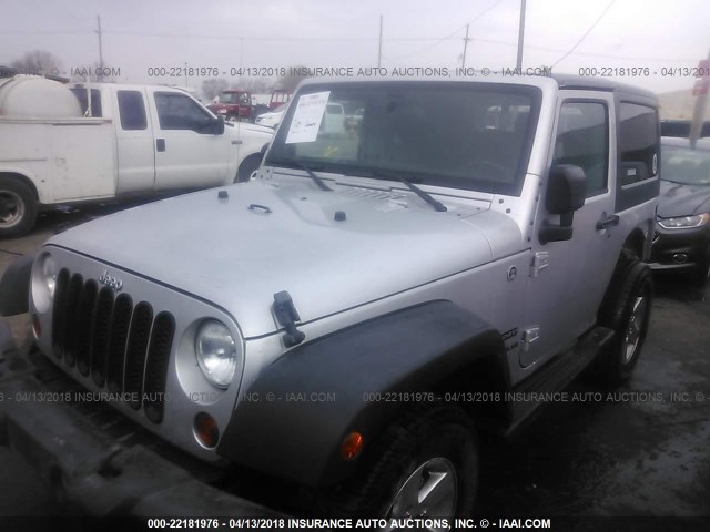 1C4AJWAG9CL201737 - 2012 JEEP WRANGLER SPORT 银色 照片 2