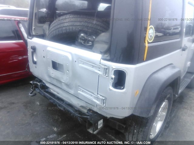 1C4AJWAG9CL201737 - 2012 JEEP WRANGLER SPORT 银色 照片 6