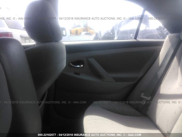 4T1BF3EK7AU552684 - 2010 TOYOTA CAMRY SE/LE/XLE ლურჯი ფოტო 8