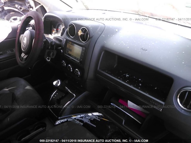 1C4NJCEA2CD540940 - 2012 JEEP COMPASS LATITUDE წითელი ფოტო 5