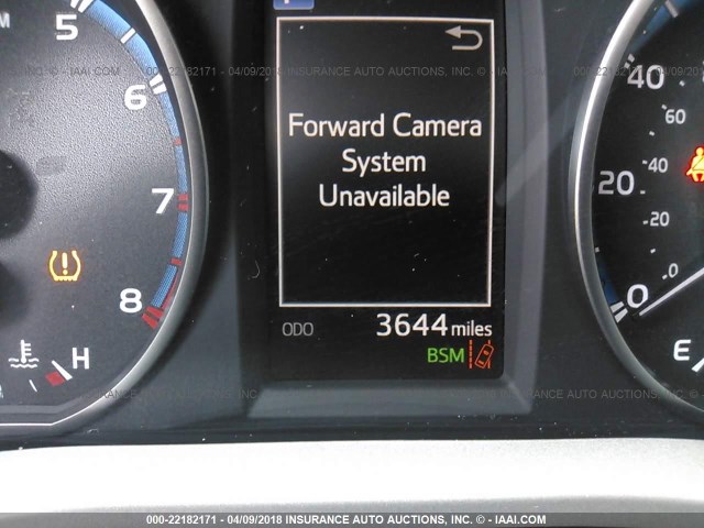 2T3WFREV1JW429145 - 2018 TOYOTA RAV4 ADVENTURE/XLE GRAY photo 7