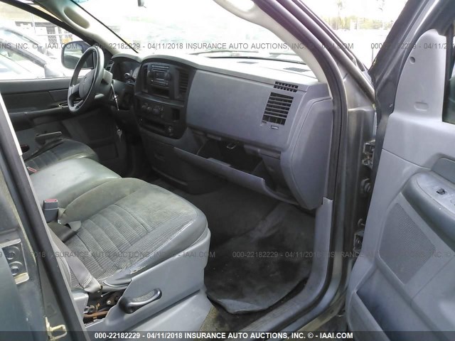 1D7HA18K86J159305 - 2006 DODGE RAM 1500 ST GRAY photo 5