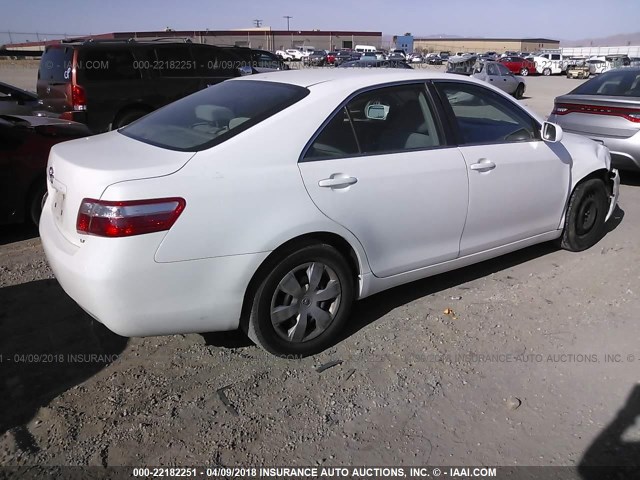 4T4BE46K99R051093 - 2009 TOYOTA CAMRY SE/LE/XLE WHITE photo 4
