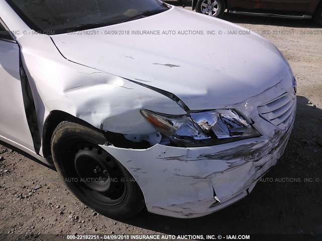 4T4BE46K99R051093 - 2009 TOYOTA CAMRY SE/LE/XLE WHITE photo 6