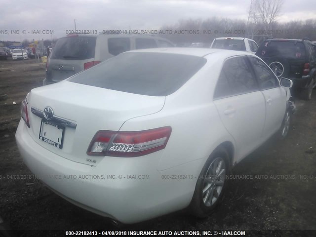 4T1BK3EKXBU610624 - 2011 TOYOTA CAMRY SE/LE/XLE WHITE photo 4