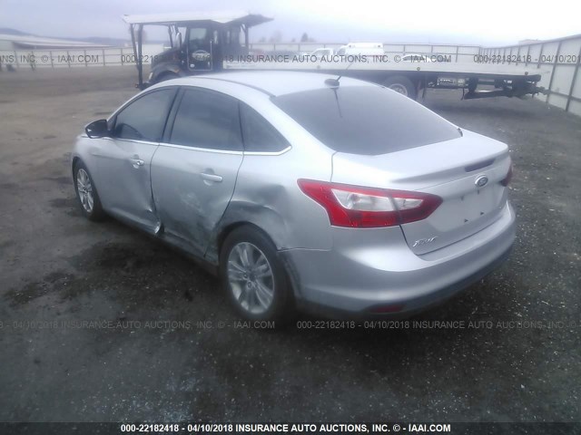 1FAHP3H2XCL339802 - 2012 FORD FOCUS SEL SILVER photo 3