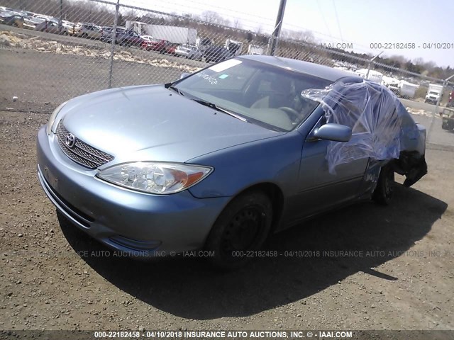 4T1BE32K83U190259 - 2003 TOYOTA CAMRY LE/XLE/SE BLUE photo 2