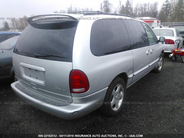 1B4GP44G8YB769433 - 2000 DODGE GRAND CARAVAN SE/SPORT SILVER photo 4