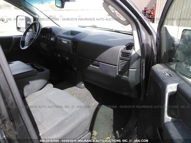 1N6AA06FX8N349482 - 2008 NISSAN TITAN XE/SE/LE GRAY photo 5