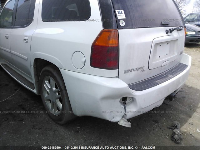 1GKET66M166143561 - 2006 GMC ENVOY DENALI XL WHITE photo 6