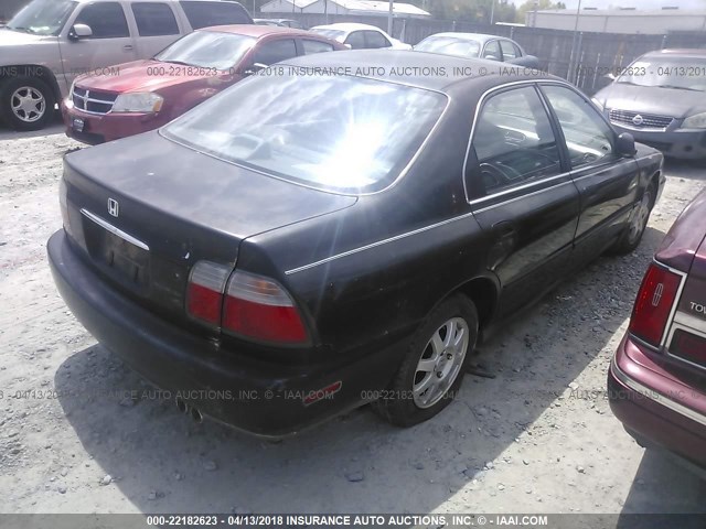 1HGCE6674TA008334 - 1996 HONDA ACCORD EX/EX-R BLACK photo 4