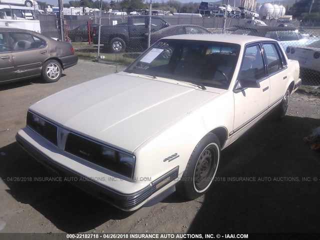 2G2AF19R2F9709364 - 1985 PONTIAC 6000 CREAM photo 2