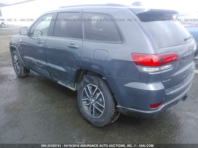 1C4RJFLT7HC772650 - 2017 JEEP GRAND CHEROKEE TRAILHAWK GRAY photo 3