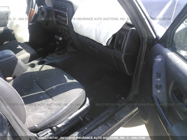 1J4FJ68S8WL146082 - 1998 JEEP CHEROKEE SPORT/CLASSIC Czarny zdjęcie 5