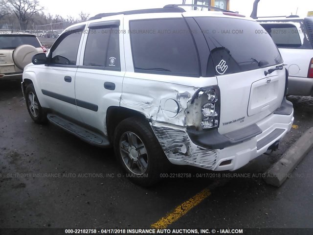 1GNDT13S852107750 - 2005 CHEVROLET TRAILBLAZER LS/LT WHITE photo 3