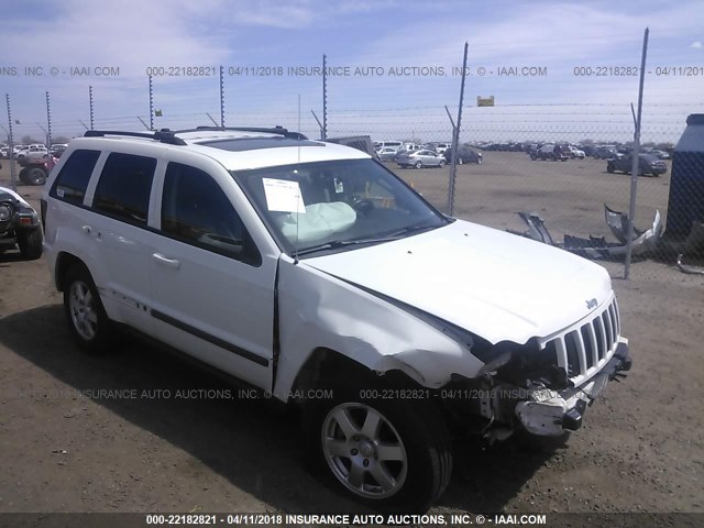 1J8GR48K69C533492 - 2009 JEEP GRAND CHEROKEE LAREDO WHITE photo 1