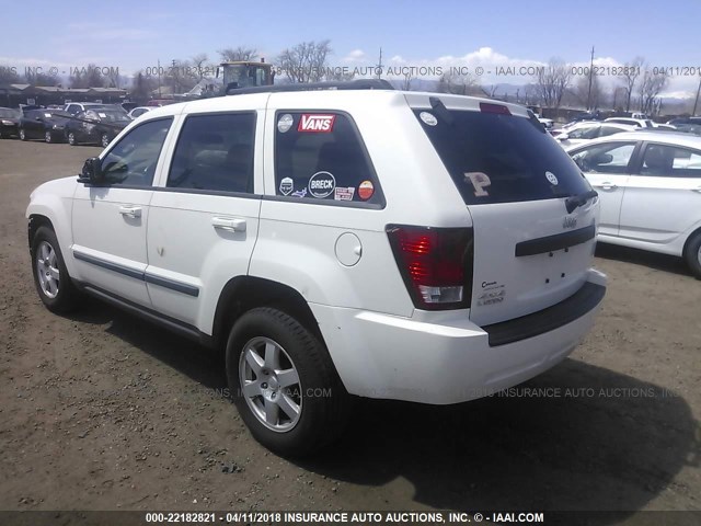 1J8GR48K69C533492 - 2009 JEEP GRAND CHEROKEE LAREDO WHITE photo 3