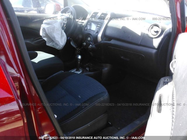 3N1CE2CP1EL363472 - 2014 NISSAN VERSA NOTE S/S PLUS/SV/SL RED photo 5