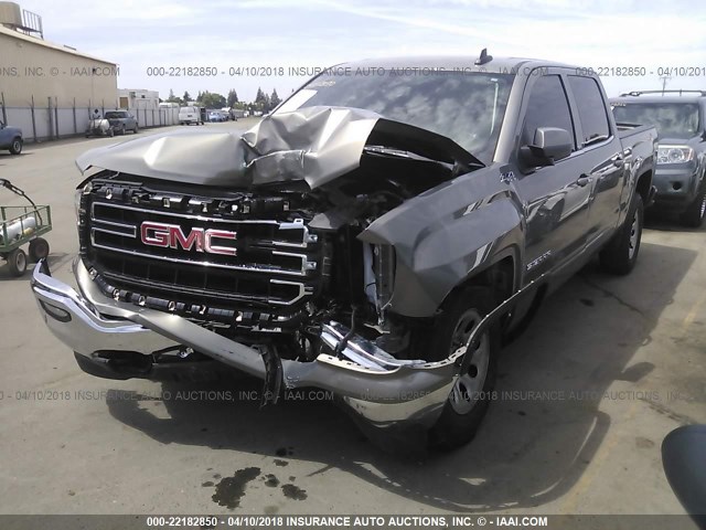 3GTU2MEC4HG317910 - 2017 GMC SIERRA K1500 SLE GRAY photo 2