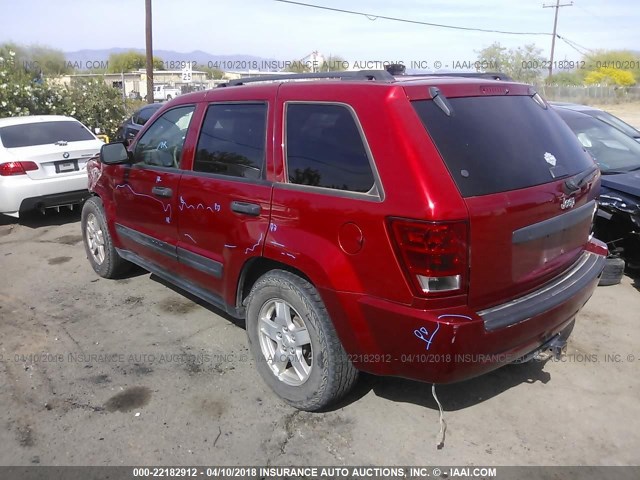 1J4GS48K45C569455 - 2005 JEEP GRAND CHEROKEE LAREDO/COLUMBIA/FREEDOM RED photo 3