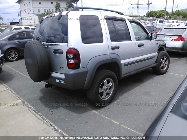 1J4GL48K66W188297 - 2006 JEEP LIBERTY SPORT 银色 照片 4