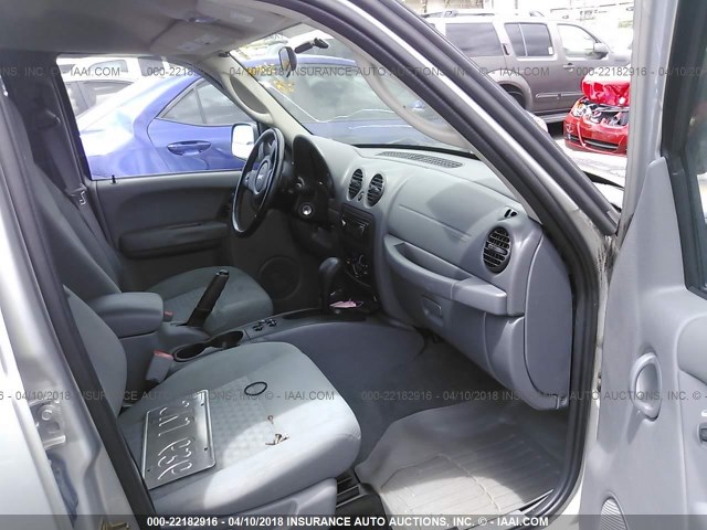 1J4GL48K66W188297 - 2006 JEEP LIBERTY SPORT 银色 照片 5
