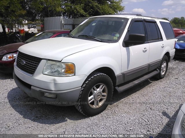 1FMPU15L23LC43948 - 2003 FORD EXPEDITION XLT WHITE photo 2