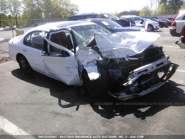 JN1CA21D4VT849838 - 1997 NISSAN MAXIMA GLE/GXE/SE WHITE photo 1